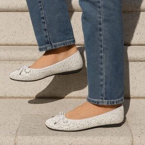 Paul Mayer Attitudes NEW Bingo White Napa Leather Comfort Flats Size 8